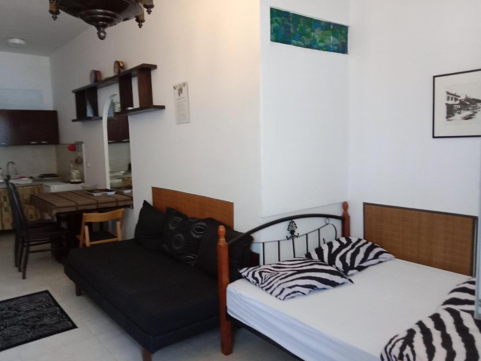 Apartments Colic Херцег-Нови Номер фото